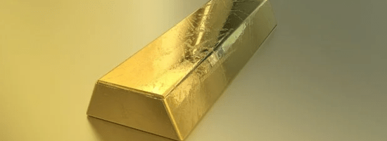 Gold Drops but Prepares for a Weekly Gain