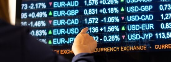 A strategy capitalizing on currency price differences